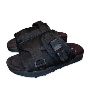 Suicoke Style Black & White Sandals
